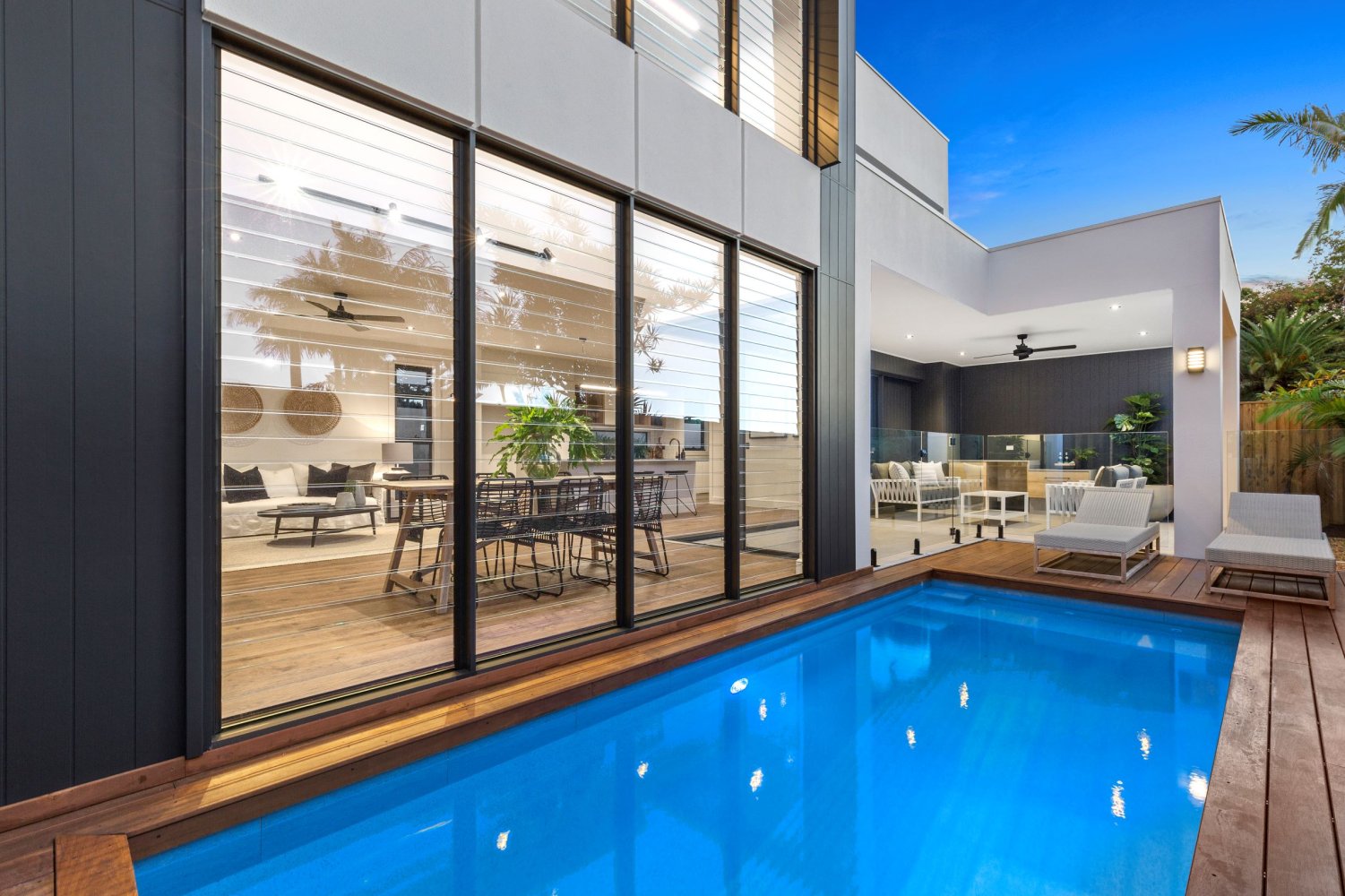 Louvre Windows G.James